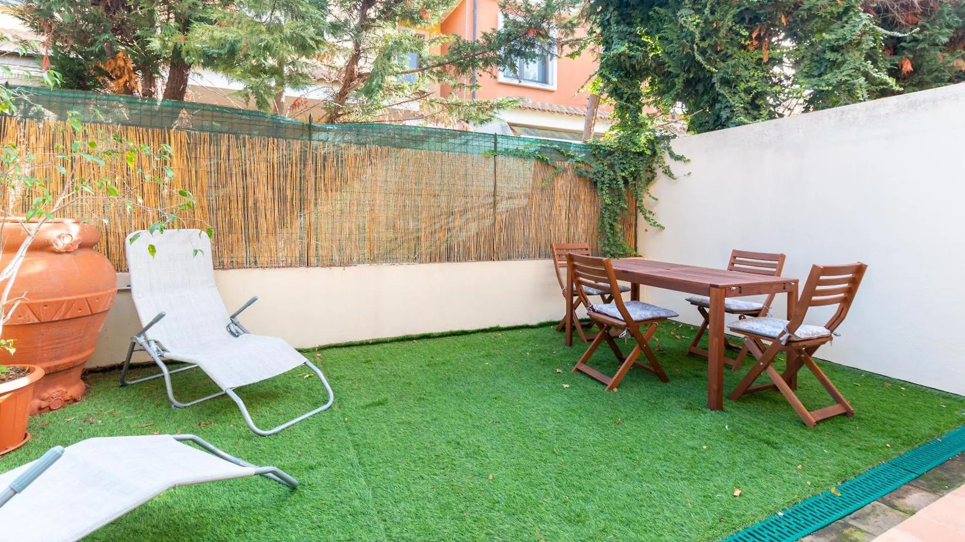 Villino Octagon Apartment Elmas Italy